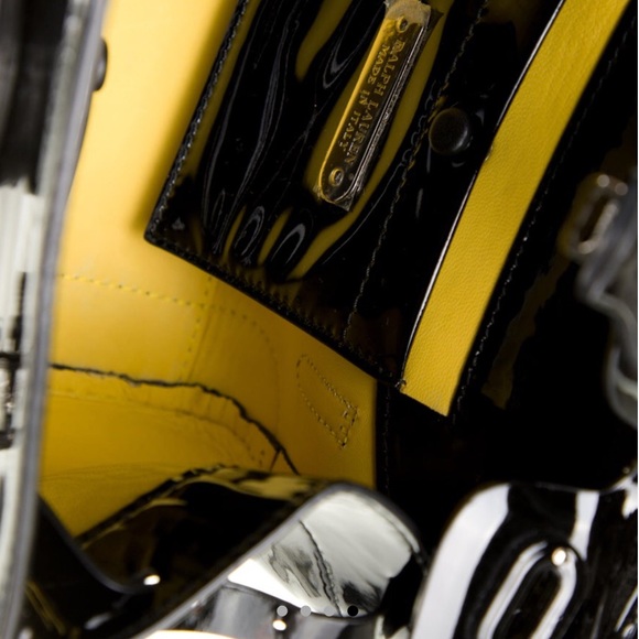 ***SOLD*** Ralph Lauren Ricky 18 Patent Leather Handle Handbag - Picture 6 of 7